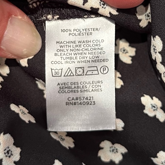 LOFT Outlet Floral Blouse black with light pink flowers. Double peplum sleeves - Picture 6 of 10